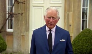 Regardez le Prince Charles qui sort du silence et rend pour la première fois hommage publiquement à son père, le Prince Philip