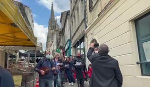 Gironde. Covid-19 : Manifestation sur le marché de Cadillac en faveur du monde de la culture