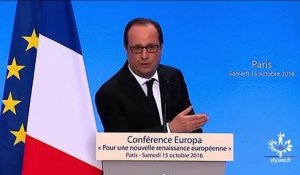 "Aux États-Unis, une présidente sera élue", la prédiction ratée de François Hollande