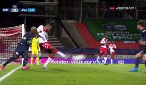 Un "golazo" signé Peuget : Revivez l'ouverture du score de Rumilly Vallières