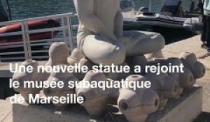 Marseille: Une neuvième statue installée au musée subaquatique