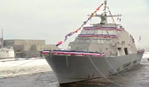 Mise à l’eau du bateau militaire USS Sioux City