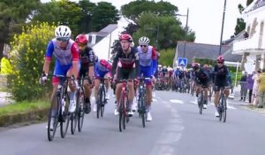 VIDÉO. Tour de France 2021 : Geraint Thomas à terre, un lieutenant de Primoz Roglic abandonne