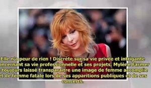 PHOTOS. Mylène Farmer incendiaire à Cannes dans une robe rouge complètement transparente - culo...