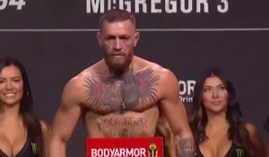 UFC 264 - La pesée de McGregor et Poirier