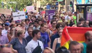 Marche des fiertés en Hongrie : plus de 10 000 personnes dans les rues de Budapest