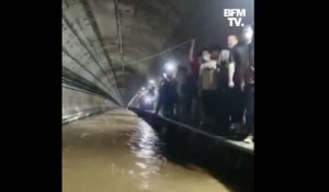 Inondations en Chine: les images du métro de Zhengzhou sous les eaux