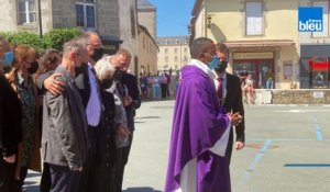Prêtre tué en Vendée : revivez en images les obsèques du père Olivier Maire