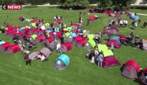 Un campement de migrants dans le parc André-Citroën