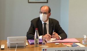 Violences conjugales :plus de 7 700 solutions d'hébergement fin 2021, annonce Castex