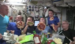 Soirée pizza dans l'espace -ISS
