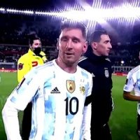 Les larmes de Lionel Messi après son triplé