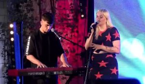 Réactions de Louane avec le showcase Maritima au micro de Davy Moisson