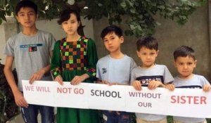 Afghanistan : des jeunes écoliers afghans font la grève de l'école pour soutenir les filles privées de scolarité