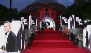 Sortie du dernier "James Bond" : chic cérémonie pour espion choc