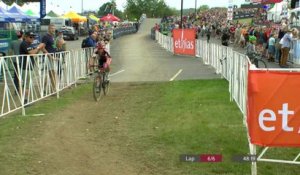 Cyclo-cross (F) - CdM : Vos remporte la première étape à Waterloo