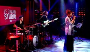 Zaz interprète "La fée" dans "Le Grand Studio RTL"