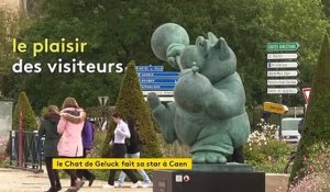 Le Chat de Philippe Geluck fait sa star à Caen et ravit les touristes