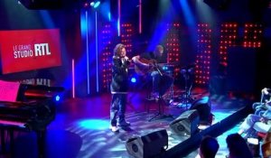 Anne Sila interprète "Je reviens te chercher" dans "Le Grand Studio RTL"