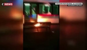 Vaulx-en-Velin : Les images spectaculaires d'un homme encagoulé qui met le feu à un bus provoquant la réaction des passagers  : Le suspect roué de coups par les témoins