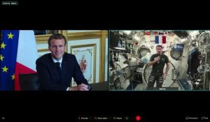 Dans une conversation vidéo depuis la Station spatiale internationale, l'astronaute Thomas Pesquet a décrit au président Emmanuel Macron les dégâts climatiques sur Terre qu'il a vu depuis l'espace - Regardez