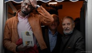 L'écrivain, Mohamed Mbougar Sarr, remporte le prix Goncourt