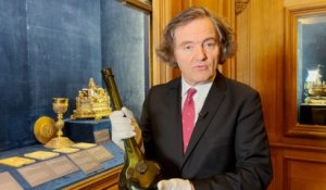 L'invité : une bouteille du sacre de Louis XV au Palais du Tau