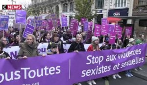 #NousToutes : des milliers de manifestants à Paris et à travers la France