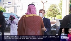 Arabie saoudite: poignée de main entre Emmanuel Macron et Mohammed ben Salmane