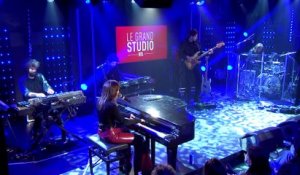 Juliette Armanet interprète "L'épine" dans "Le Grand Studio RTL"