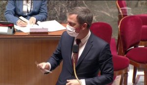 "La chloroquine, ça ne se fume pas": L'agacement d'Olivier Véran face à la députée Martine Wonner devant l'Assemblée nationale