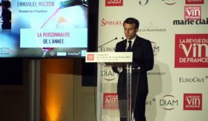 Emmanuel Macron aux vignerons : "Vous êtes des métiers d'art qui nous permettent de rayonner à travers le monde"