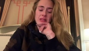 En larmes, la chanteuse Adele annonce dans une vidéo le report de sa série de spectacles en résidence à Las Vegas: "Je suis désolée mais le spectacle n'est pas prêt" - VIDEO