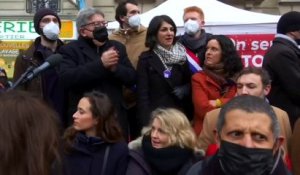 "Beaucoup de monde déteste la police, (...) c'est un problème d'ailleurs": Jean-Luc Mélenchon réagit au slogan scandé par des manifestants à Paris