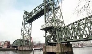 Un pont historique de Rotterdam démantelé pour laisser place au méga yacht de Jeff Bezos