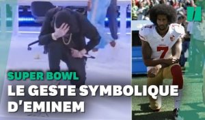 À la mi-temps du Super Bowl 2022, Eminem pose un genou à terre