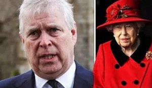 Prince Andrew Cash FACT-CHECKED: La reine a-t-elle financé le paiement royal d'Andrew?