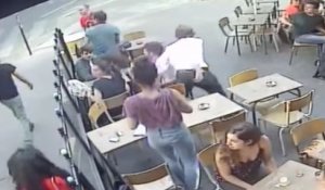 Harcèlement de rue : la vidéo de l'agression d’une jeune femme en plein Paris devient virale