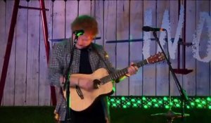 En tournée jusqu'à l'été 2018, Ed Sheeran claque la porte...