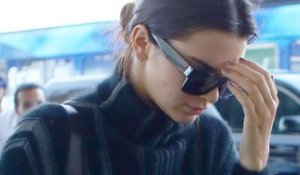 Vidéo : Kendall Jenner : lunettes noires et tête baissée à l'aéroport de Los Angeles !