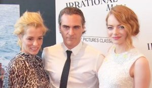 Exclu Vidéo : Emma Stone, Joaquin Phoenix, Parker Posey... Élégance au rendez-vous pour l'avant-première de "L'Homme irrationnel"