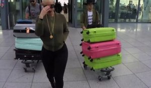Vidéo : Amber Rose fait sa timide devant les paparazzi...