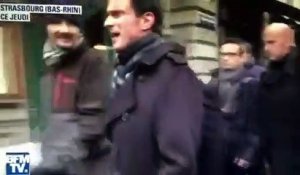 Manuel Valls : Enfariné en pleine rue à Strasbourg