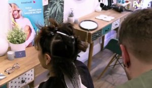 Vidéo : Les Garçons dans le salon : les conseils capillaires de Jérémy, coiffeur !