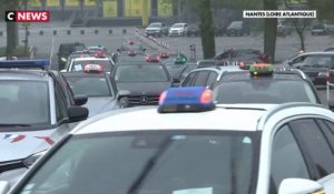 Nantes : en colère, les chauffeurs de taxi manifestent sur les routes
