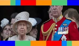   Le prince Andrew, nouveau confident “le plus proche” d’Elizabeth II depuis le décès du prince Ph