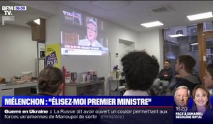 Présidentielle: Jean-Luc Mélenchon et les militants de la France insoumise visent un troisième tour lors des législatives