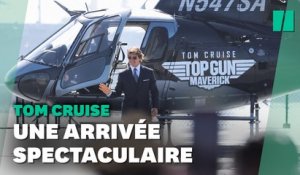 Tom Cruise se pose en hélico sur un porte-avions pour l'avant-première de "Top Gun 2"