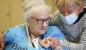 Canada : pour son anniversaire, cette maman de 98 ans a été réunie avec sa fille perdue depuis 80 ans