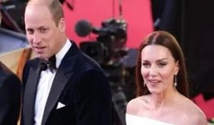 Superbe!' Kate Middleton et le prince William étourdissent les fans lors de la première de Top Gun -